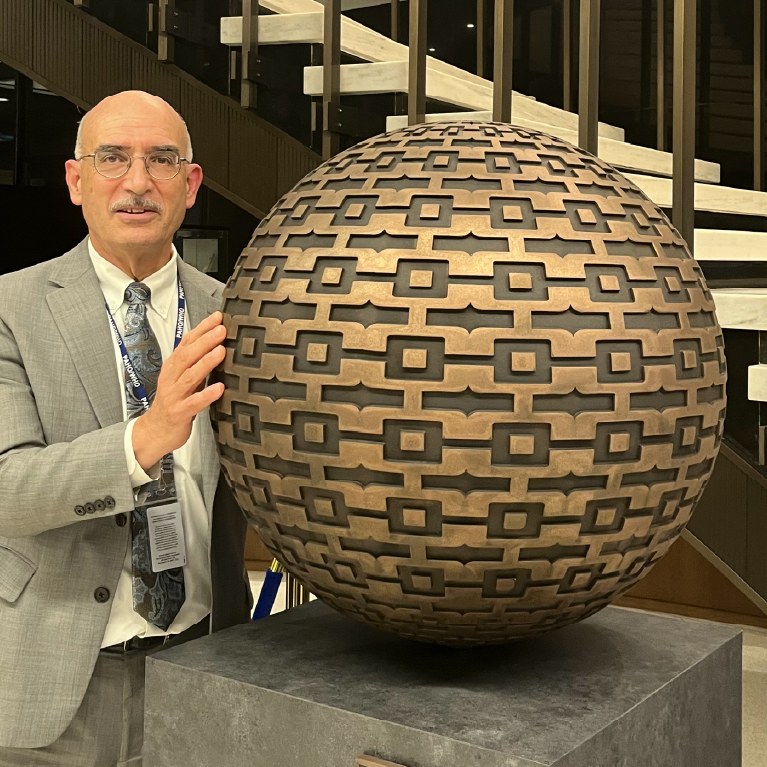 miguel and the sculpture